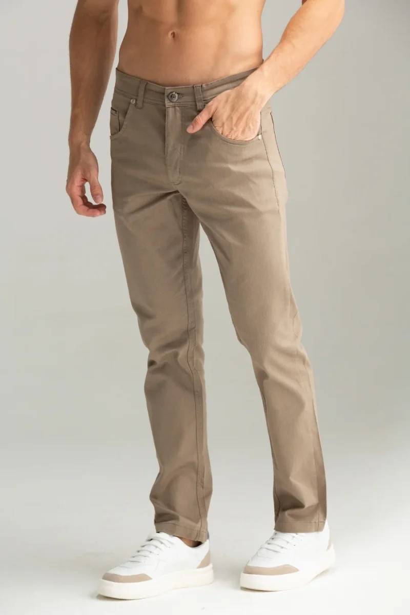 CALÇA DE TECIDO ANDREUS PLUS CAQUI
