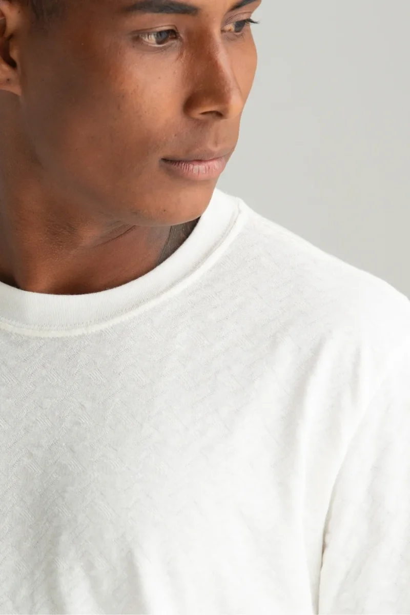 CAMISETA TRABALHADA OFF WHITE - Image 3