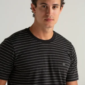 CAMISETA LINHO MISTO LISTRADO PRETO