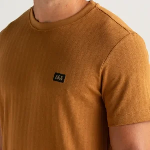 CAMISETA REGULAR TRICOT TEXTURA CHOCOLATE