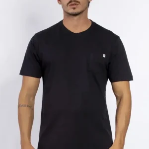 CAMISETA RIP CURL PLAIN POCKET PRETO