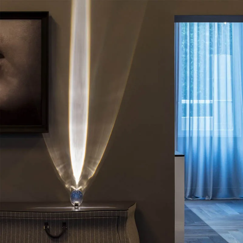 Candeeiro de Mesa Cristal LED: Design Italiano e Projetor Noturno - Image 3