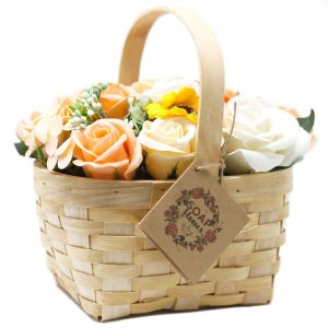 Ramo de Flores de Sabão Laranja em Cesto de Vime – Grande