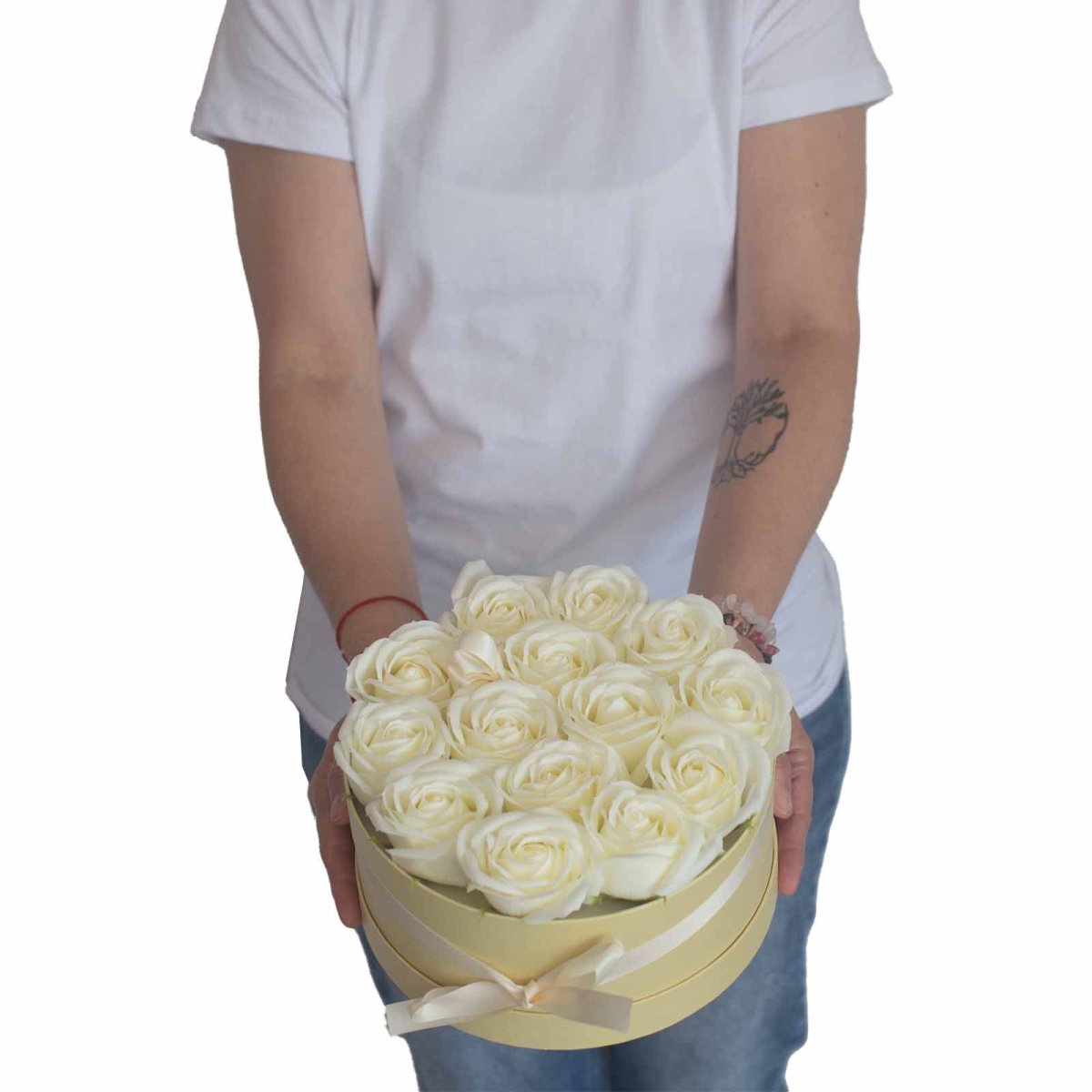 Caixa de Presente: Flor de Sabão 13 Rosas Creme Coração | Elegância - Image 6