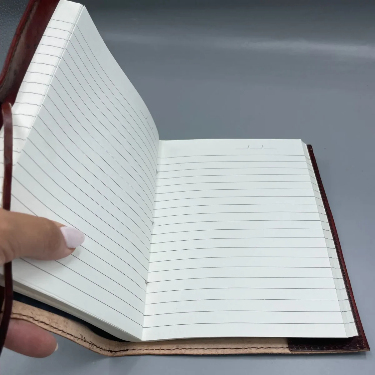 Caderno de Couro Árvore da Vida: Elegância e Tradição - Image 4