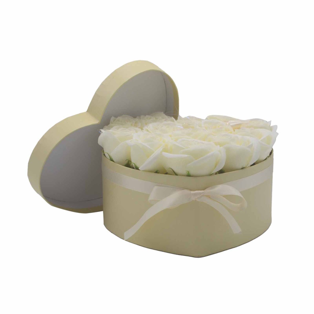 Caixa de Presente: Flor de Sabão 13 Rosas Creme Coração | Elegância - Image 3
